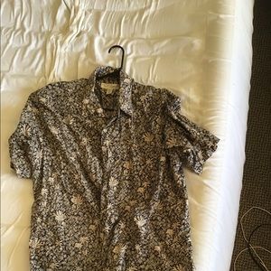 Botton down aloha shirt